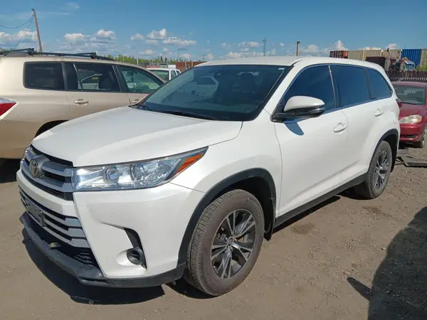 5TDZARFH3KS047397 2019 TOYOTA HIGHLANDER - Image 1