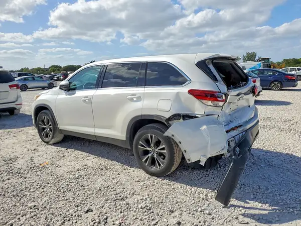 5TDZARFH3KS047402 2019 TOYOTA HIGHLANDER - Image 2