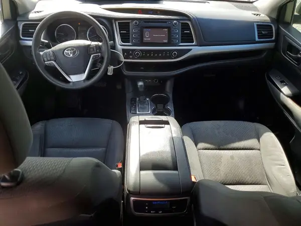 5TDZARFH3KS047402 2019 TOYOTA HIGHLANDER - Image 8