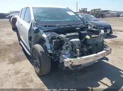 5TDZARFH3KS047612 2019 TOYOTA HIGHLANDER