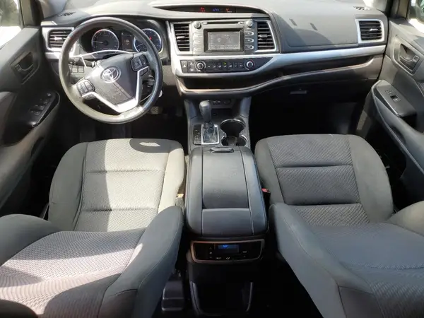 5TDZARFH3KS049540 2019 TOYOTA HIGHLANDER - Image 8