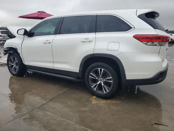 5TDZARFH3KS050199 2019 TOYOTA HIGHLANDER - Image 2