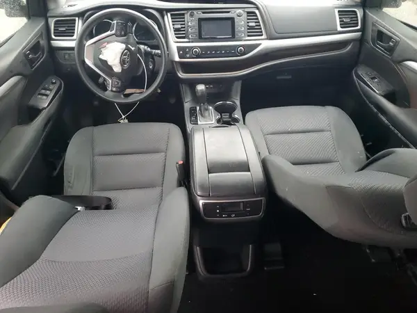 5TDZARFH3KS050199 2019 TOYOTA HIGHLANDER - Image 8