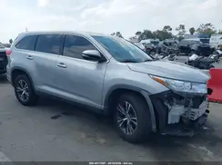 5TDZARFH3KS053376 2019 TOYOTA HIGHLANDER