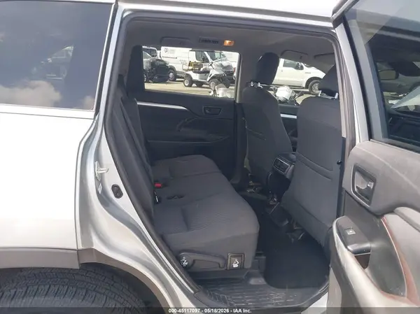 5TDZARFH3KS053376 2019 TOYOTA HIGHLANDER - Image 8