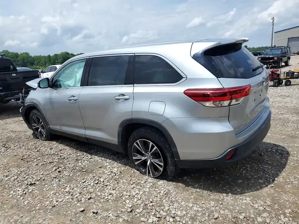 5TDZARFH3KS055936 2019 TOYOTA HIGHLANDER - Image 2