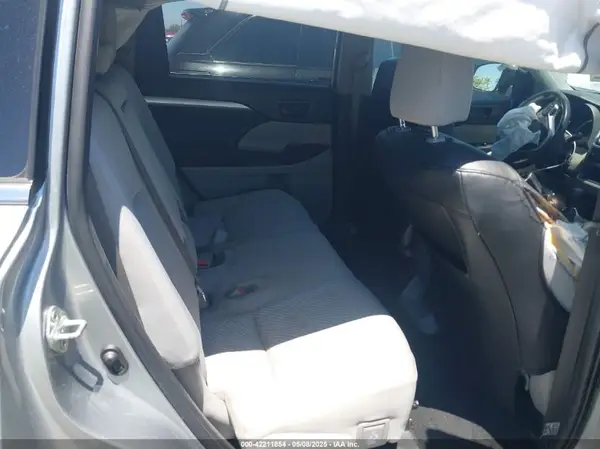 5TDZARFH3KS059307 2019 TOYOTA HIGHLANDER - Image 8
