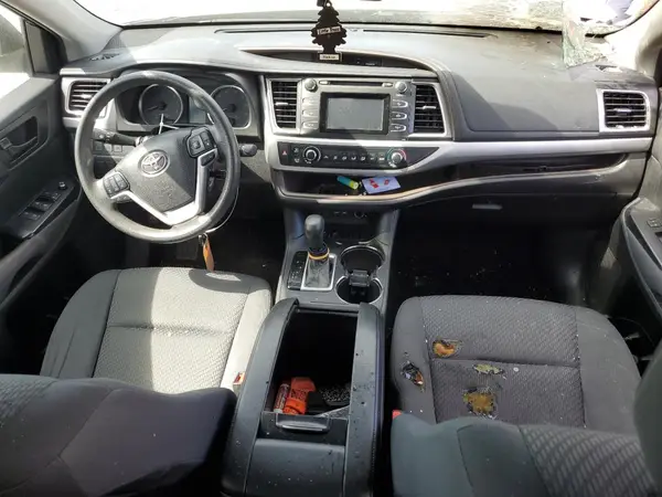 5TDZARFH3KS060358 2019 TOYOTA HIGHLANDER - Image 8