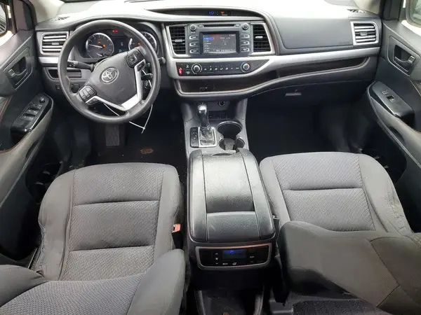 5TDZARFH4GS017252 2016 TOYOTA HIGHLANDER - Image 8