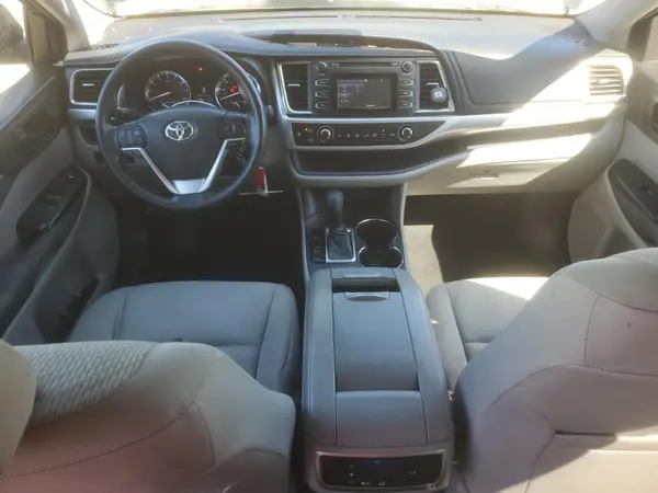 5TDZARFH4GS019440 2016 TOYOTA HIGHLANDER - Image 8