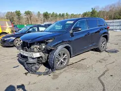 5TDZARFH4HS025062 2017 TOYOTA HIGHLANDER