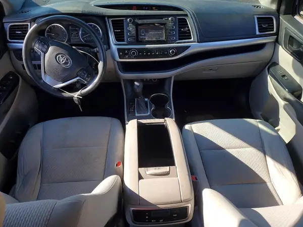 5TDZARFH4HS025062 2017 TOYOTA HIGHLANDER - Image 8