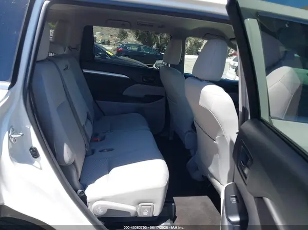 5TDZARFH4HS027572 2017 TOYOTA HIGHLANDER - Image 8