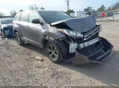 5TDZARFH4HS030617 2017 TOYOTA HIGHLANDER