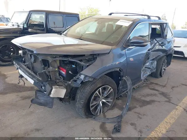 5TDZARFH4HS031010 2017 TOYOTA HIGHLANDER - Image 2