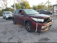 5TDZARFH4HS031671 2017 TOYOTA HIGHLANDER