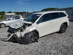 5TDZARFH4JS033748 2018 TOYOTA HIGHLANDER
