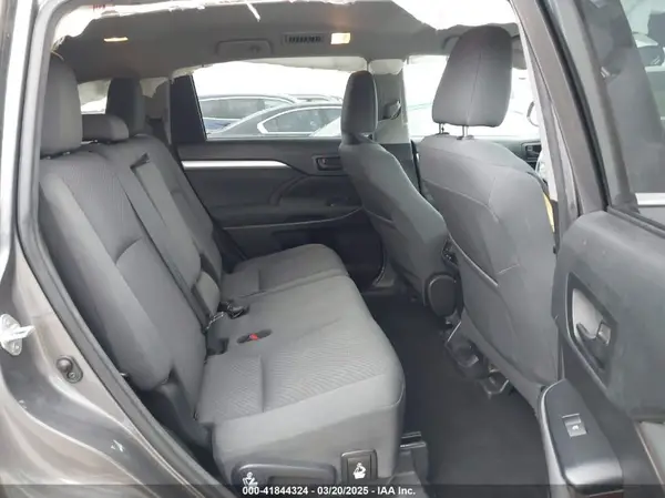 5TDZARFH4JS035287 2018 TOYOTA HIGHLANDER - Image 8