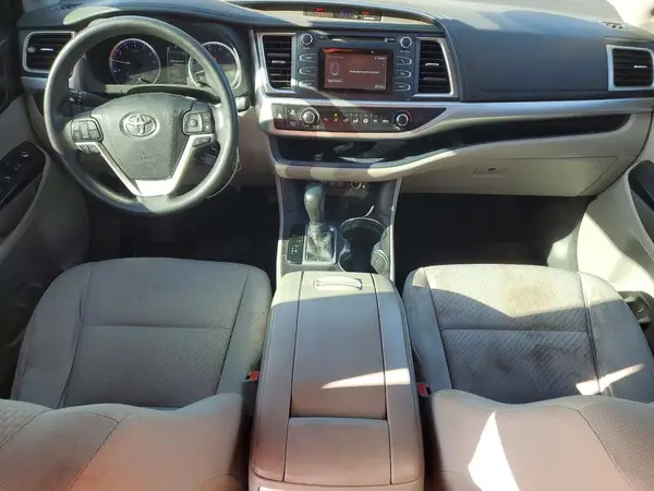5TDZARFH4JS036178 2018 TOYOTA HIGHLANDER - Image 8