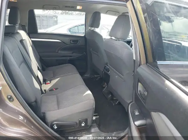 5TDZARFH4JS039159 2018 TOYOTA HIGHLANDER - Image 8