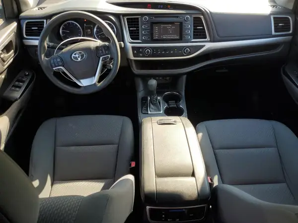 5TDZARFH4JS039730 2018 TOYOTA HIGHLANDER - Image 8