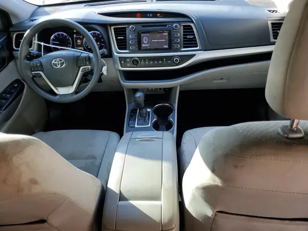 5TDZARFH4JS040330 2018 TOYOTA HIGHLANDER - Image 8