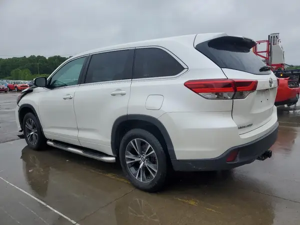 5TDZARFH4JS041381 2018 TOYOTA HIGHLANDER - Image 2