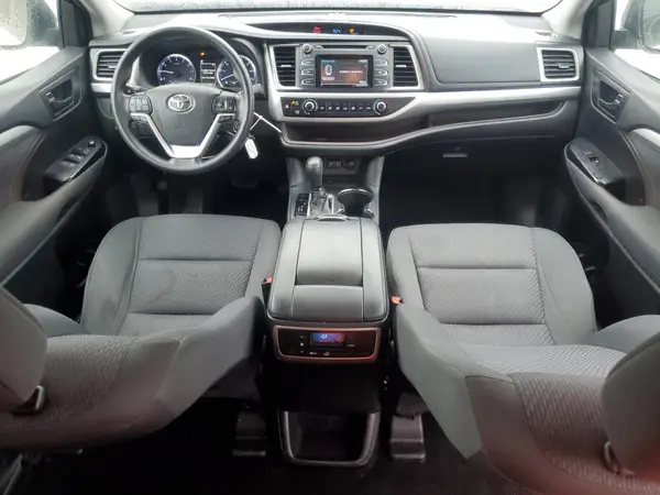 5TDZARFH4JS041381 2018 TOYOTA HIGHLANDER - Image 8