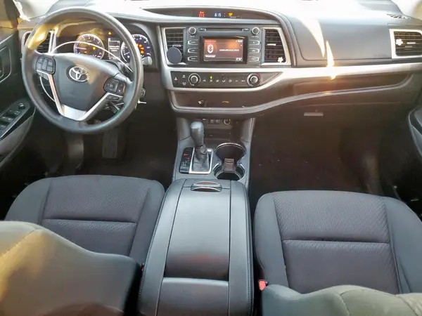 5TDZARFH4JS041817 2018 TOYOTA HIGHLANDER - Image 8