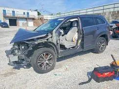 5TDZARFH4KS044573 2019 TOYOTA HIGHLANDER