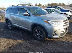 5TDZARFH4KS045044 2019 TOYOTA HIGHLANDER