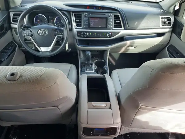 5TDZARFH4KS046842 2019 TOYOTA HIGHLANDER - Image 8