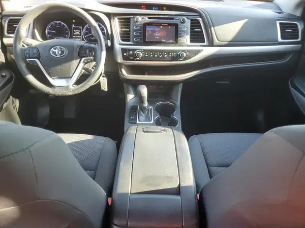 5TDZARFH4KS048106 2019 TOYOTA HIGHLANDER - Image 8