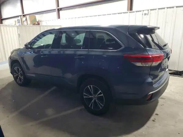 5TDZARFH4KS048865 2019 TOYOTA HIGHLANDER - Image 2