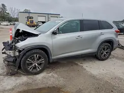 5TDZARFH4KS055167 2019 TOYOTA HIGHLANDER