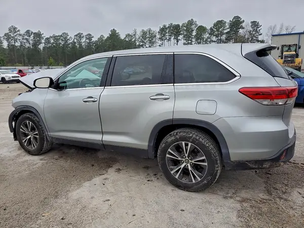 5TDZARFH4KS055167 2019 TOYOTA HIGHLANDER - Image 2