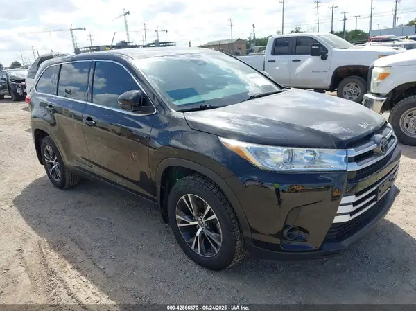 5TDZARFH4KS056657 2019 TOYOTA HIGHLANDER - Image 1