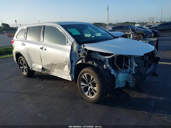 5TDZARFH4KS057257 2019 TOYOTA HIGHLANDER - Image 1