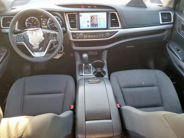 5TDZARFH4KS057887 2019 TOYOTA HIGHLANDER - Image 8