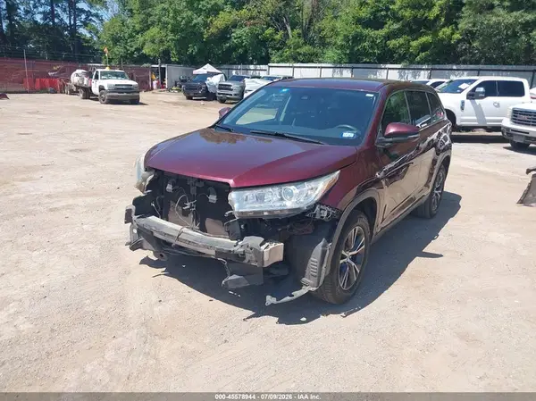 5TDZARFH4KS058148 2019 TOYOTA HIGHLANDER - Image 2
