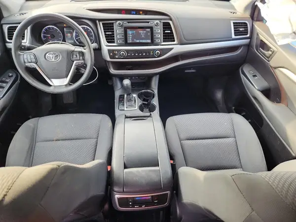 5TDZARFH4KS058909 2019 TOYOTA HIGHLANDER - Image 8