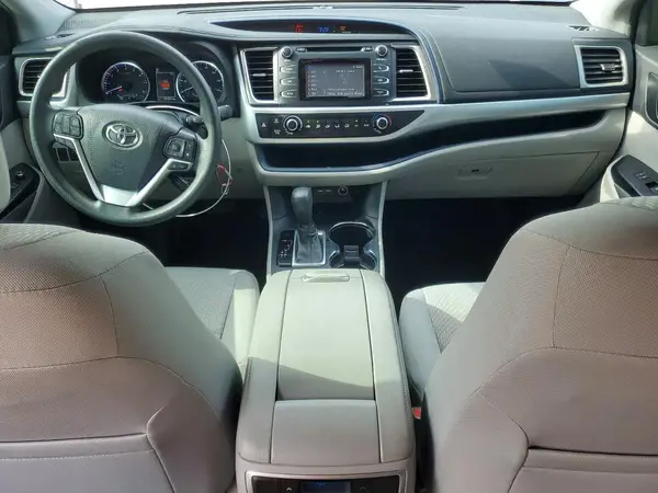 5TDZARFH4KS060658 2019 TOYOTA HIGHLANDER - Image 8