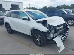 5TDZARFH4KS061423 2019 TOYOTA HIGHLANDER