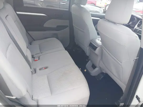 5TDZARFH4KS061423 2019 TOYOTA HIGHLANDER - Image 8