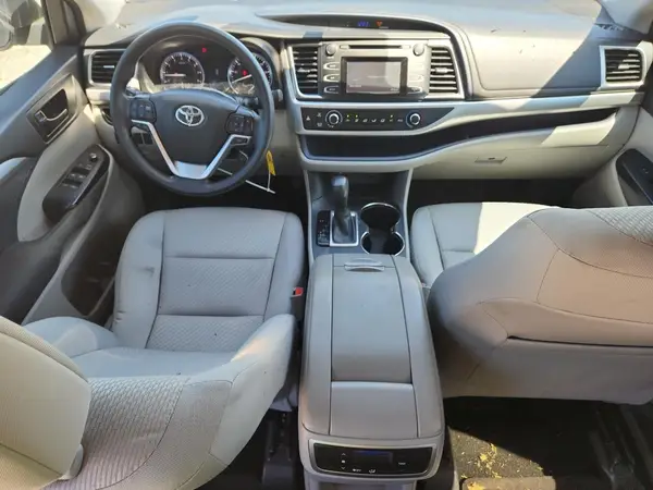 5TDZARFH5GS019379 2016 TOYOTA HIGHLANDER - Image 8
