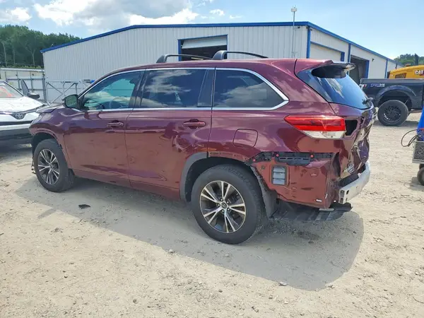 5TDZARFH5HS023787 2017 TOYOTA HIGHLANDER - Image 2
