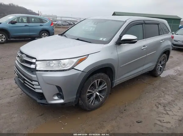 5TDZARFH5HS026964 2017 TOYOTA HIGHLANDER - Image 2