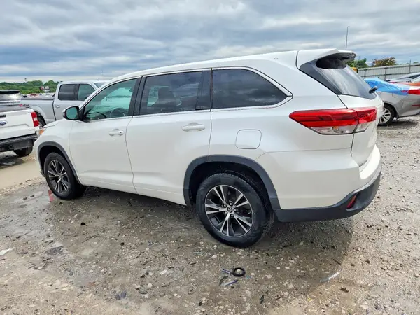 5TDZARFH5JS036920 2018 TOYOTA HIGHLANDER - Image 2