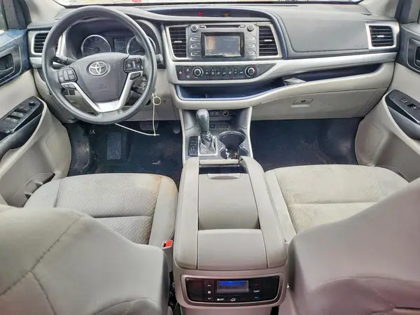 5TDZARFH5JS036920 2018 TOYOTA HIGHLANDER - Image 8
