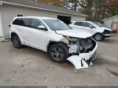 5TDZARFH5JS038876 2018 TOYOTA HIGHLANDER